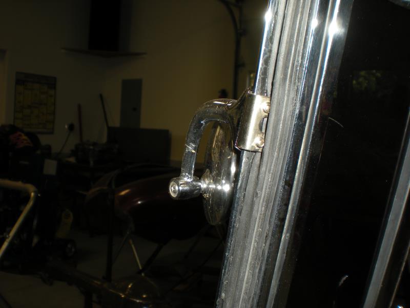 http://forums.y-blocksforever.com/Uploads/Images/64e6f868-d89c-44d7-be97-15cc.JPG
